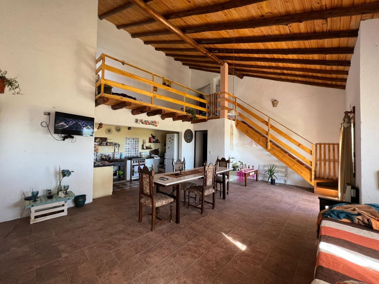 VENTA DE COMPLEJO EN BARRIO GUTIERREZ - LOS REARTES