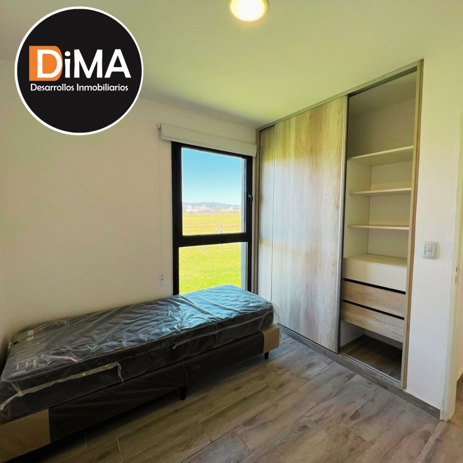 VENTA - Casa 4 ambientes con Pileta - Puerto del Aguila