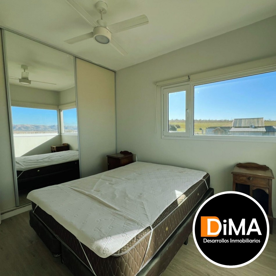 VENTA DE CASA 3 AMB. EN BARRIO ALTOS DEL CORRAL - LOS REARTES