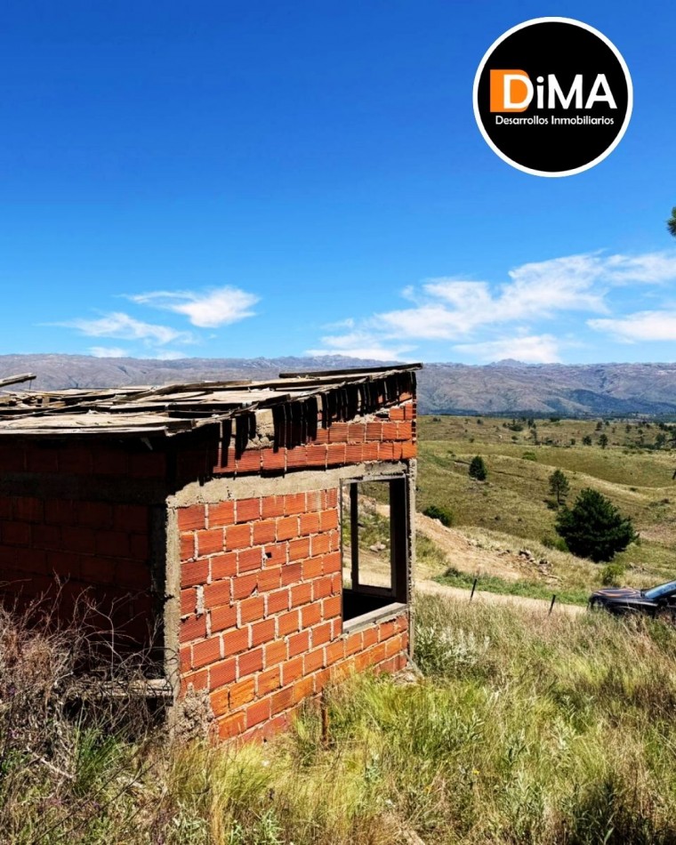 LOTE CON CONSTRUCCION EN VILLA YACANTO 